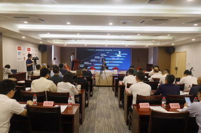 中基與重慶交通大學聯合發布21款納硅新材料，引領裝飾工程革新